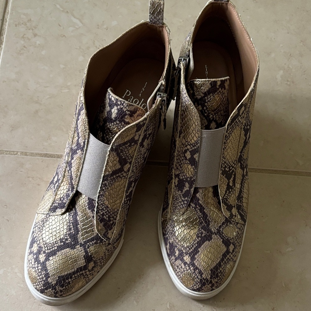 Paolo Snake Print Ankle Boots - Gold and Gray